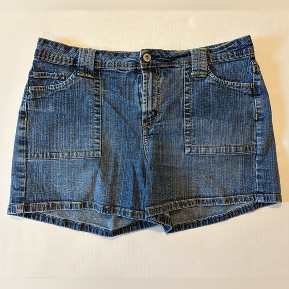 Vintage Faded Glory Stretch denim jean shorts size 10 - Picture 1 of 7